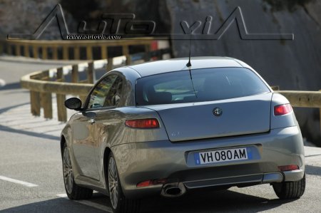 Alfa Romeo GT Cloverleaf: ����������