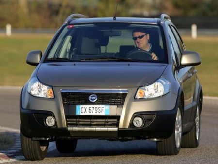 Fiat Sedici � ��� ������ �� ����������